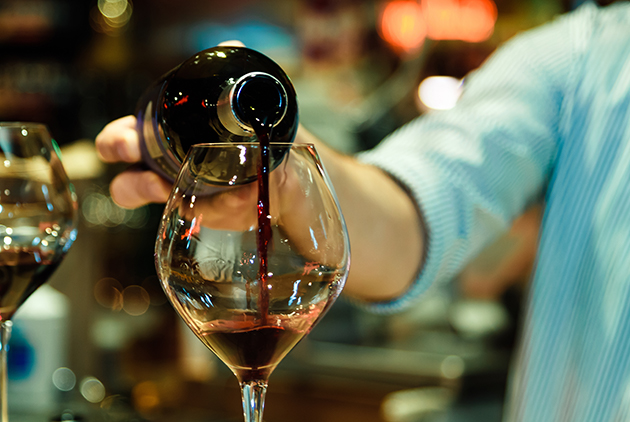 【美國現場】有機酒、幫助小農、產地直銷　大咖媒體竟然開始賣酒