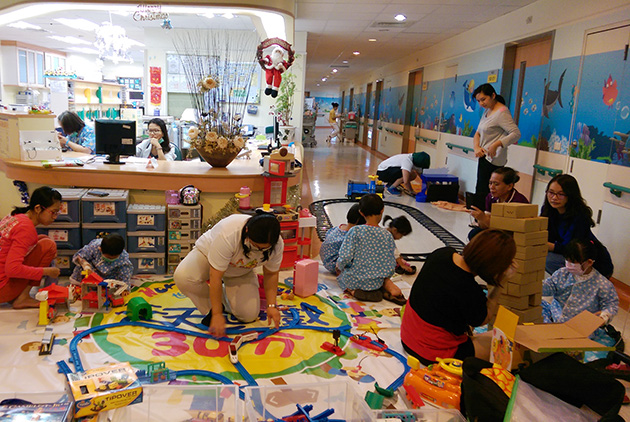 一分鐘的幸福：不只給孩子遊戲，還要給幸福與夢想