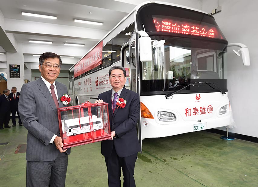贈車募熱血、種樹護海岸　和泰汽車實踐CSR不停步