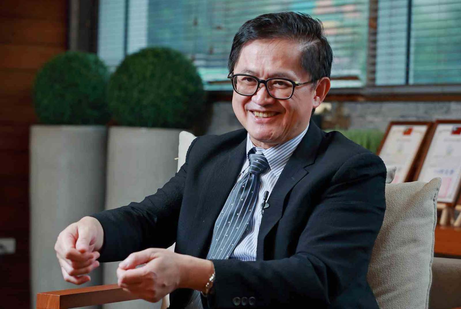 和碩董事長童子賢：只要不是傷筋挫骨，企業都不該隨便裁員！