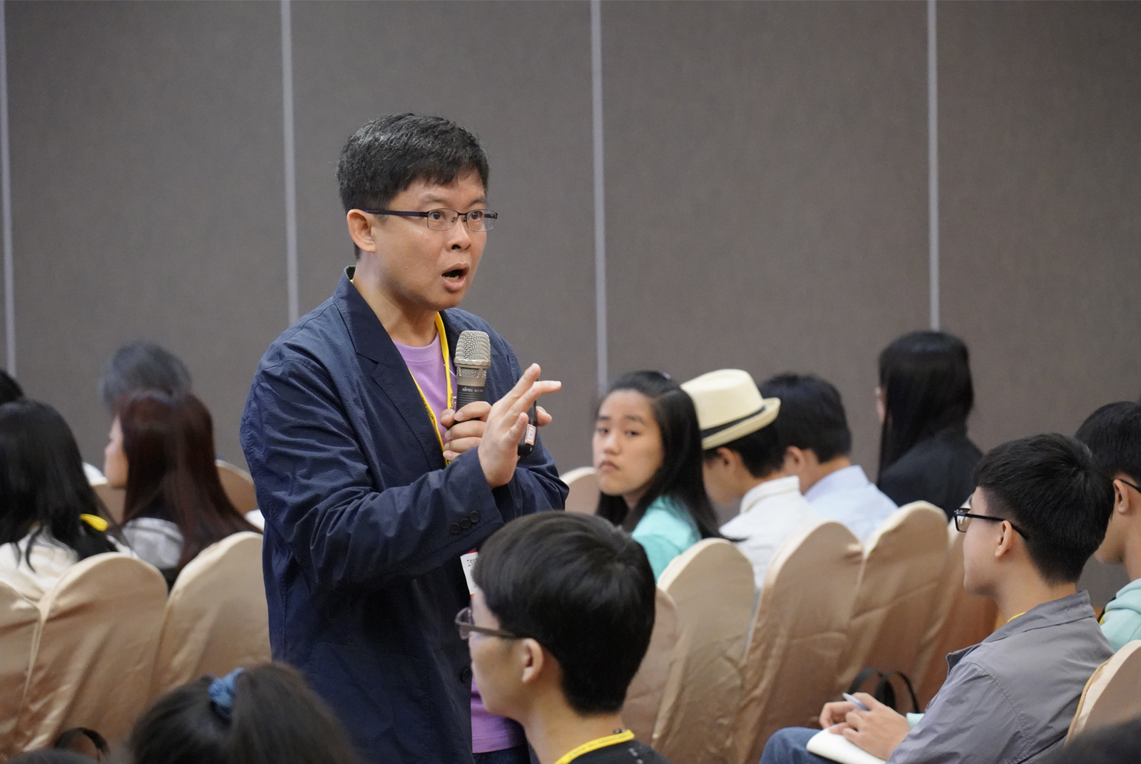翻轉小黃運將    引領運輸服務業創新轉型，侯勝宗為偏遠醫療、長照交通助力