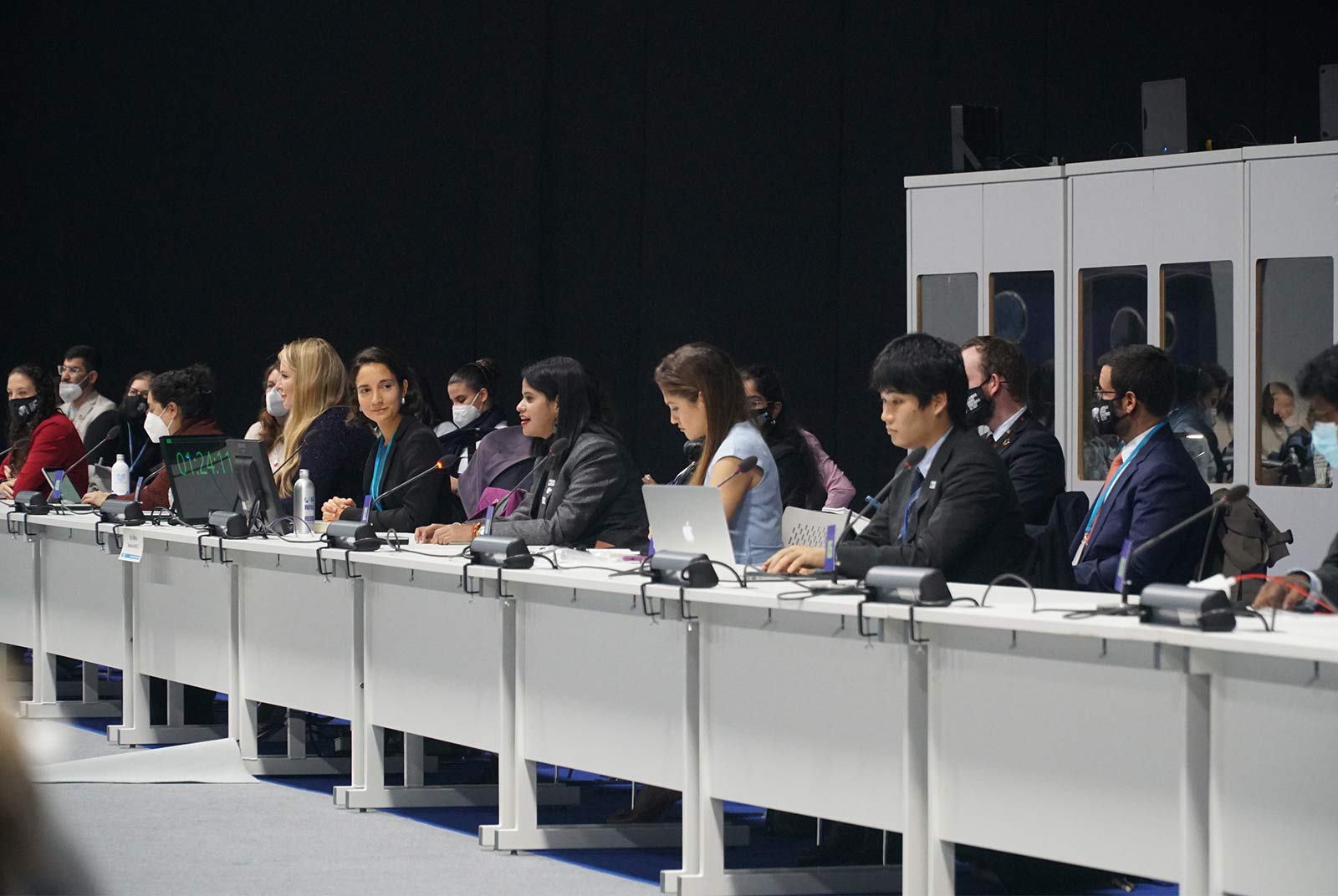 【COP26直擊】官方認證的YOUNGO青年日裡沒青年，COP26是否還記得要「一起」？