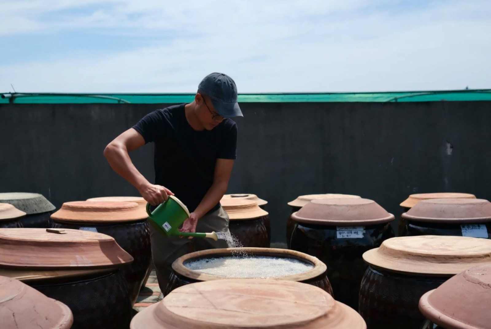 以自然農法黑豆製醬油、邀飲食專家品評風味——御鼎興：醬油也能成精品，發揚在地產業價值
