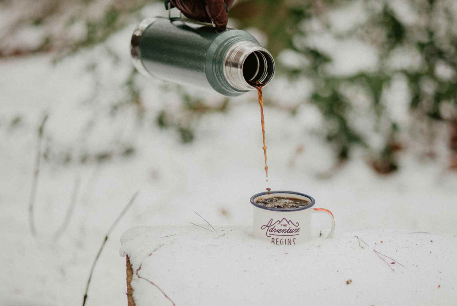 社群爆紅的老牌環保杯Stanley，為何被批為過度浪費的象徵？
