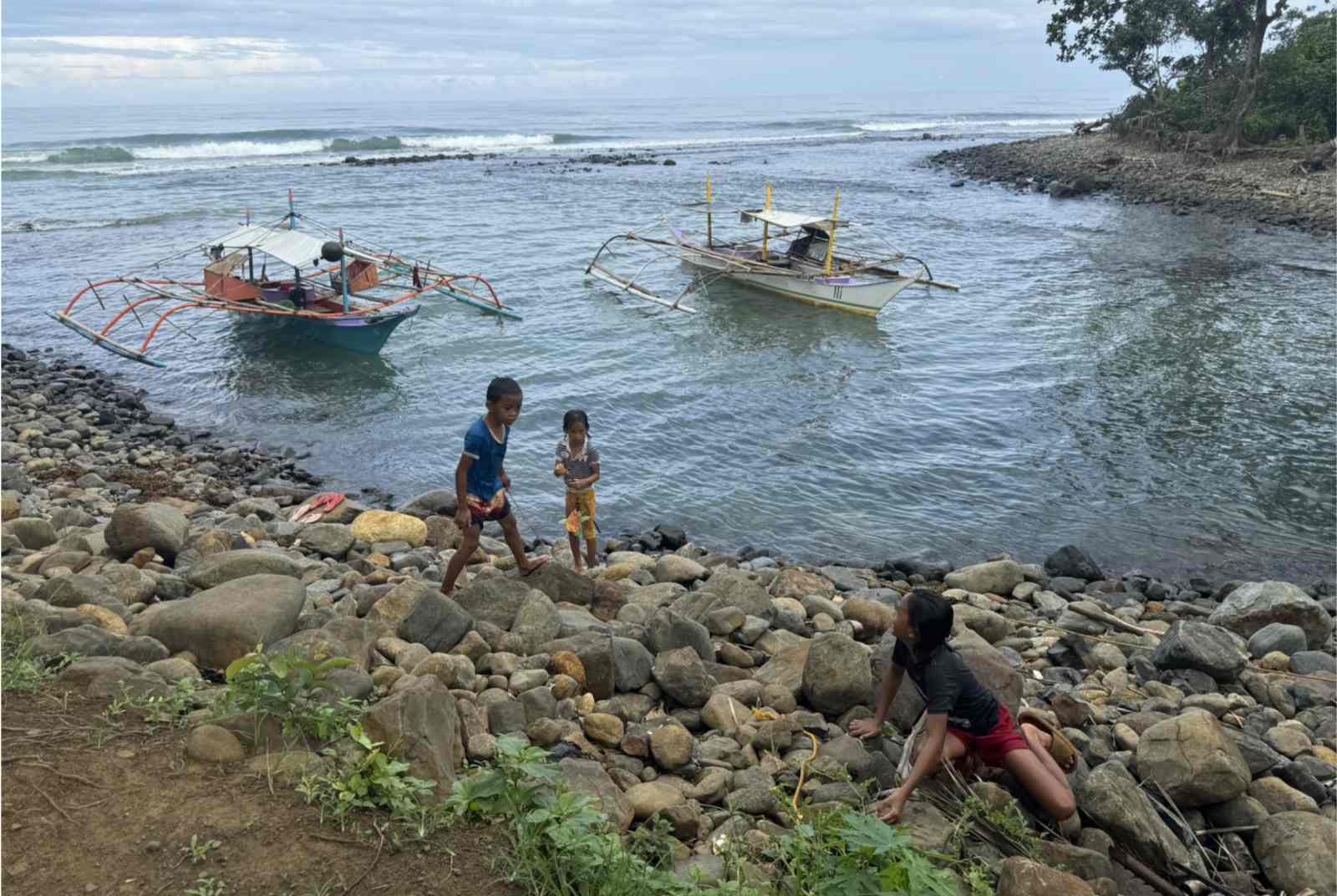 看，西方資本的貧窮「影響力」　記，走出被季風遺忘的巴拉旺海岸叢林